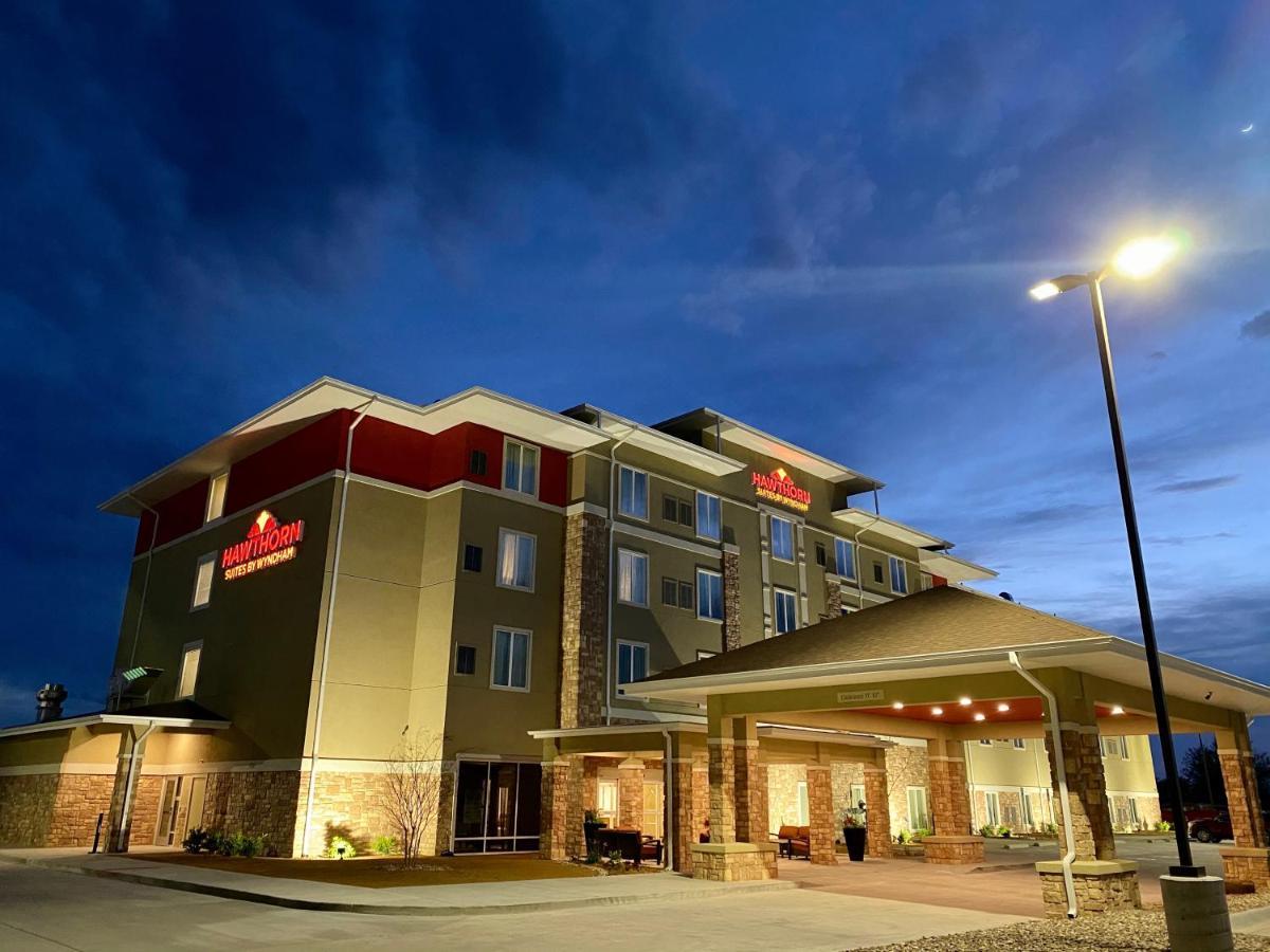 Hawthorn Extended Stay By Wyndham Monahans Exterior photo